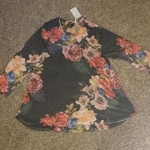 NWT Soft Surroundings Printed Floral Long Sleeve